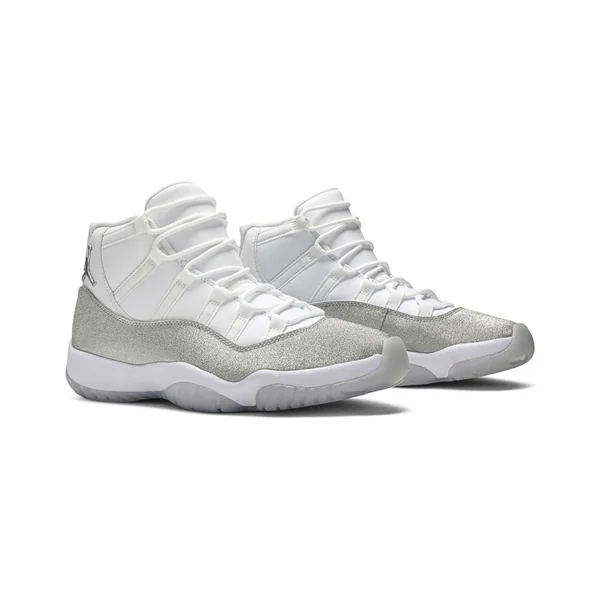 Air Jordan 11 Retro 'Vast Grey'