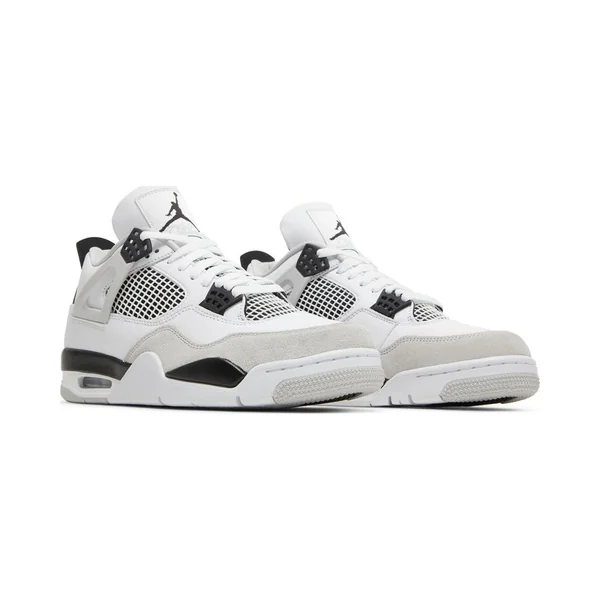 Air Jordan 4 Retro 'Military Black' 2022