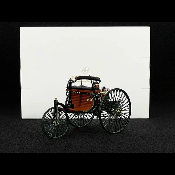 Benz Patent-Motorwagen 1886 Vert 1/18 Norev 183701