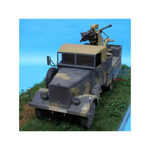 Einheitsdiesel avec 3.7cm Breda