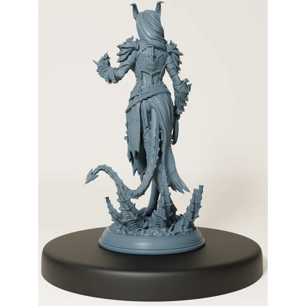 Femme draconique