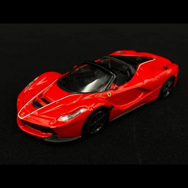 Ferrari LaFerrari Aperta 2016 Rouge / Noir 1/43 Bburago 18-36100