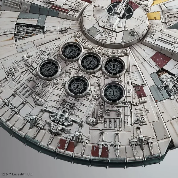 MILLENIUM FALCON (COOP. BANDAI)
