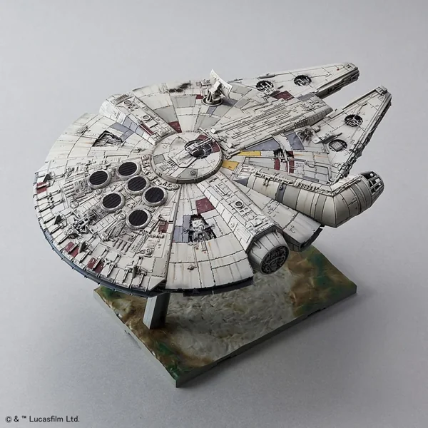 MILLENIUM FALCON (COOP. BANDAI)