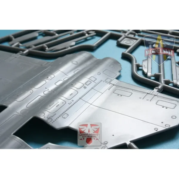 Mirage 4000 (upgraded version + 2 nouvelles grappes armement)