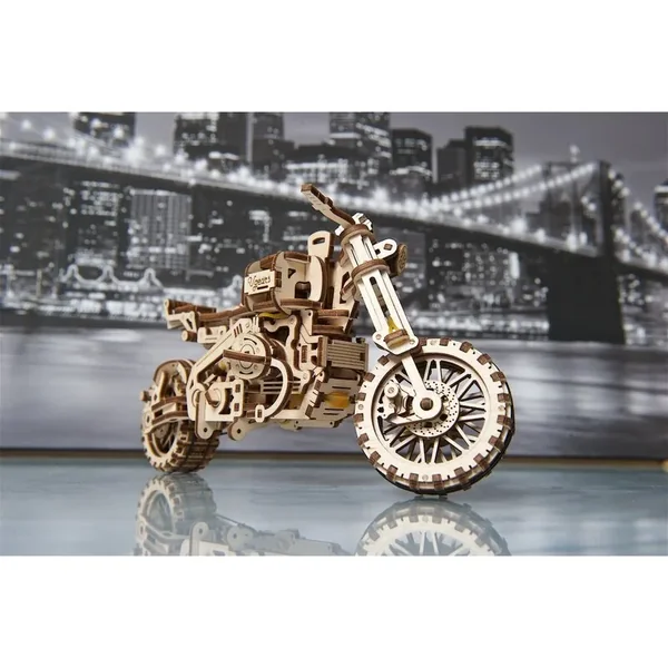 Moteur scrambler UGR-10