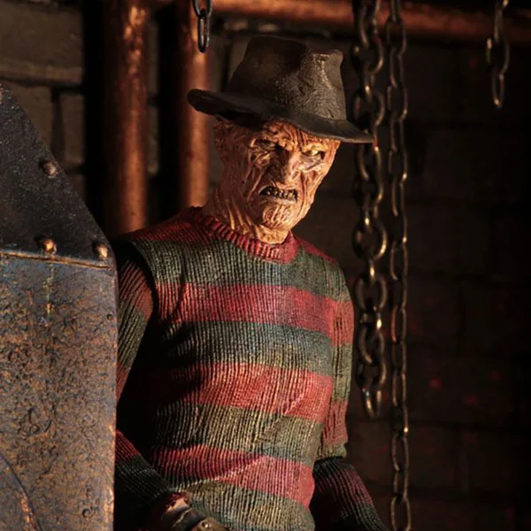 NIGHTMARE ON ELM STREET 2 Figurine Ultimate Freddy Krueger Neca