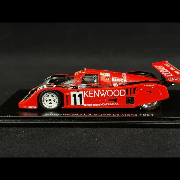 Porsche 962 CK 6 N° 11 24H Le Mans 1991 1/43 Spark S9885
