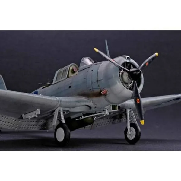 SBD-5 / A-24B "DAUNTLESS"