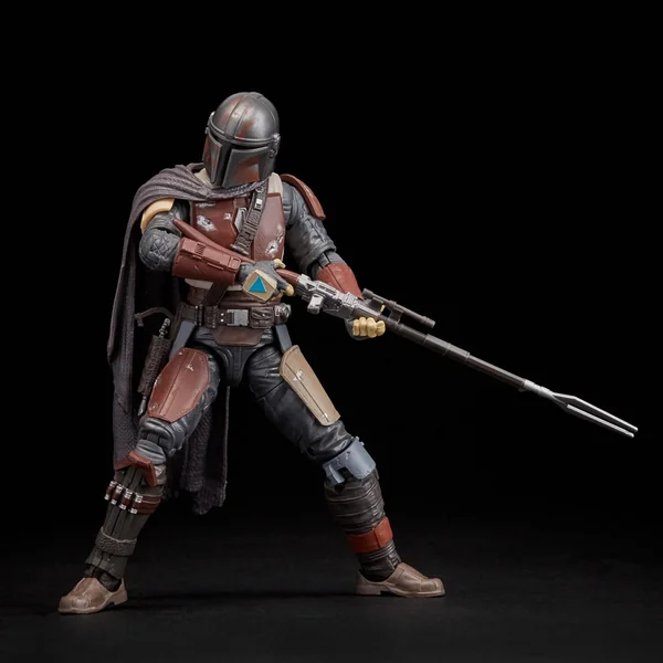 STAR WARS THE MANDALORIAN BLACK SERIES FIGURINE THE MANDALORIAN 15 CM