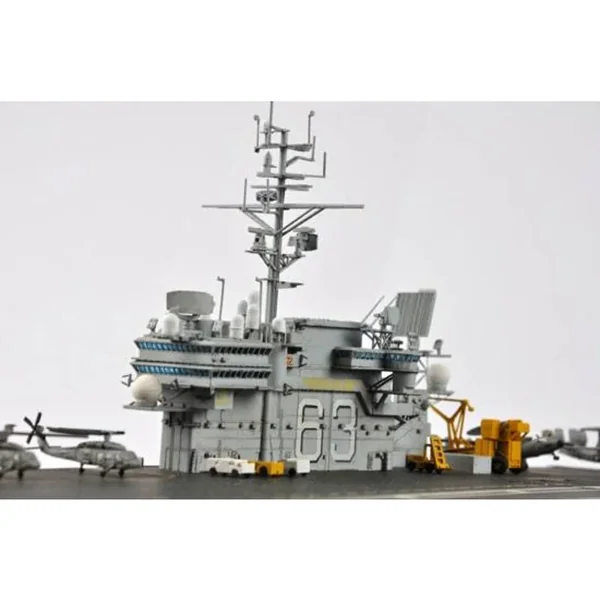USS KITTY HAWK CV-63