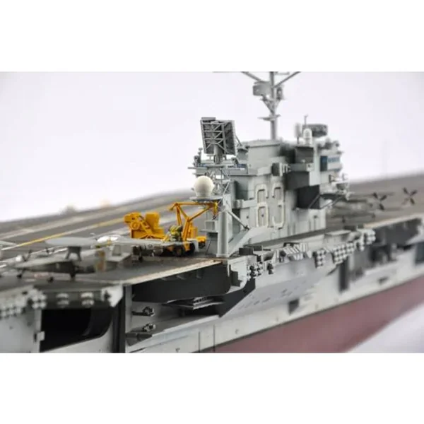 USS KITTY HAWK CV-63